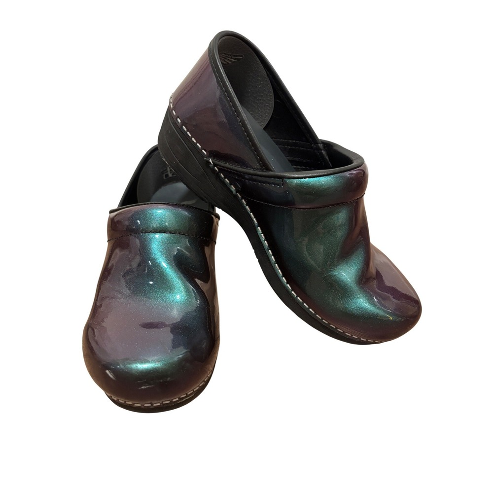 Dansko XP 2.0 Clogs Iridescent Chill Colorshift Leather  39 / Women's 8.5-9 Wide